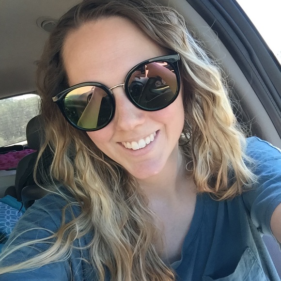 Meet your Posher, Becky - Picture 4 of 8